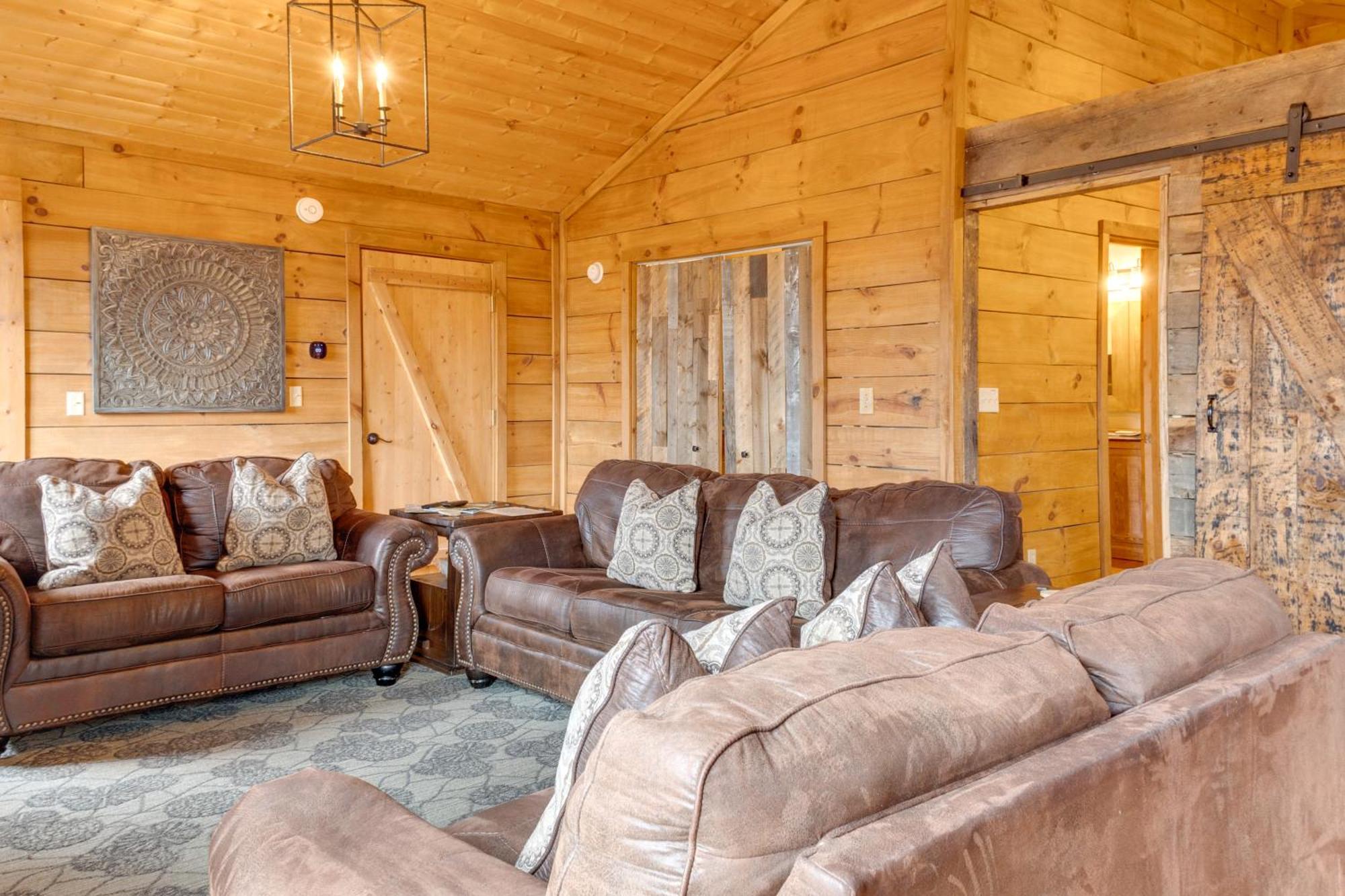 Spacious Gatlinburg Cabin With Hot Tub And Game Room! Exterior foto